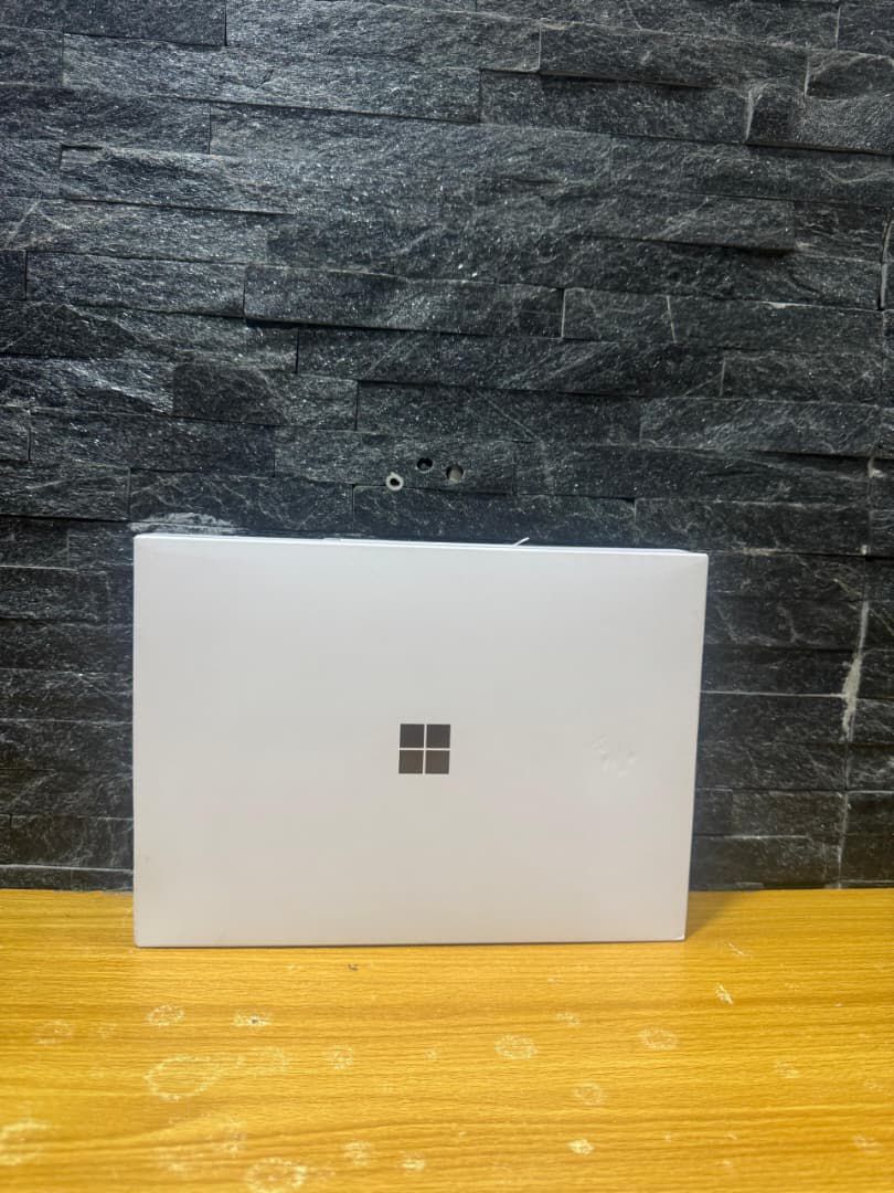 Microsoft Surface Pro12 (2025)